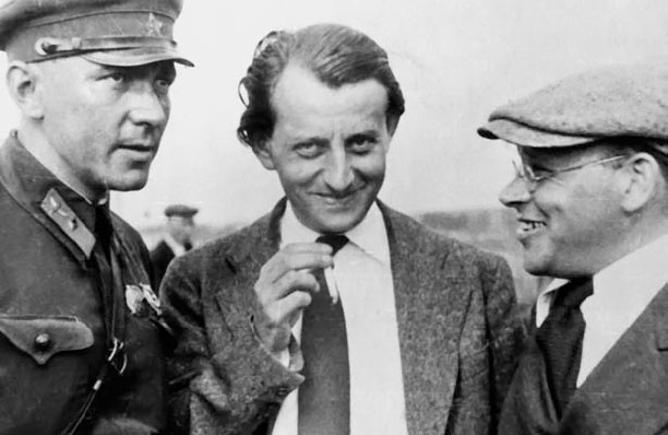 Иллюстрация к книге — Я пытаюсь восстановить черты [_68.jpg]