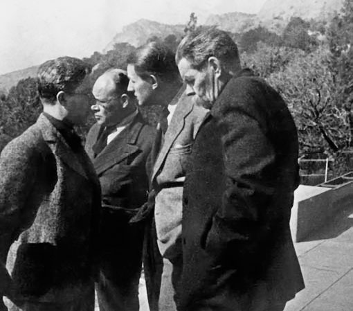 Иллюстрация к книге — Я пытаюсь восстановить черты [_69.jpg]