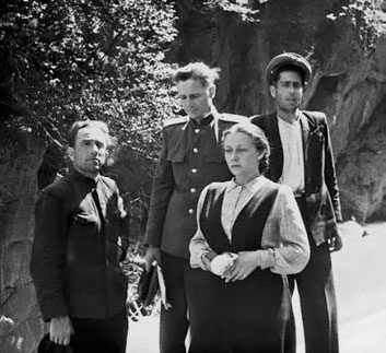 Иллюстрация к книге — Я пытаюсь восстановить черты [_92.jpg]