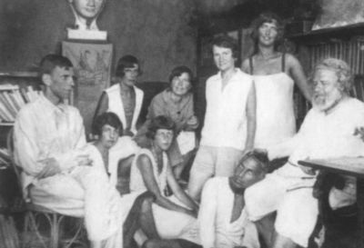 Иллюстрация к книге — Максимилиан Волошин, или Себя забывший Бог [i_068.jpg]