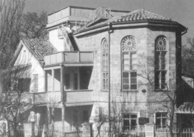 Иллюстрация к книге — Максимилиан Волошин, или Себя забывший Бог [i_074.jpg]