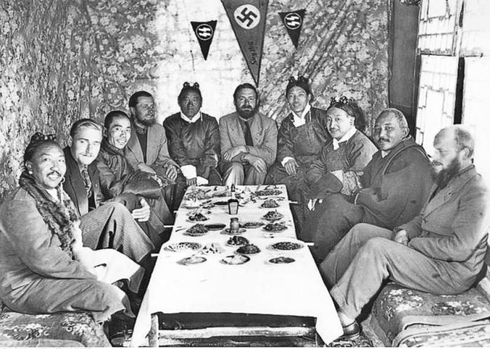 Иллюстрация к книге — Великие тайны великих людей [_31.jpg]