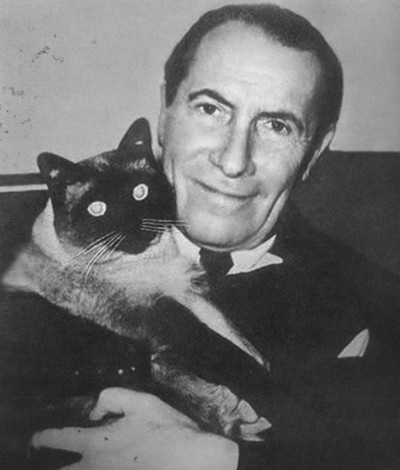 Иллюстрация к книге — Непохожие поэты. Трагедия и судьбы большевистской эпохи. Анатолий Мариенгоф, Борис Корнилов, Владимир Луговской [i_016.jpg]