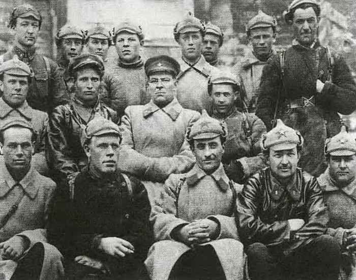 Иллюстрация к книге — Черненко [i_006.jpg]