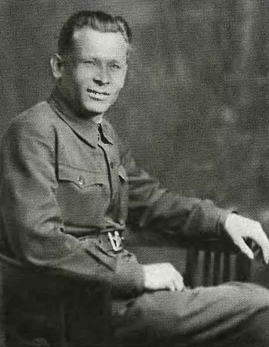 Иллюстрация к книге — Черненко [i_009.jpg]