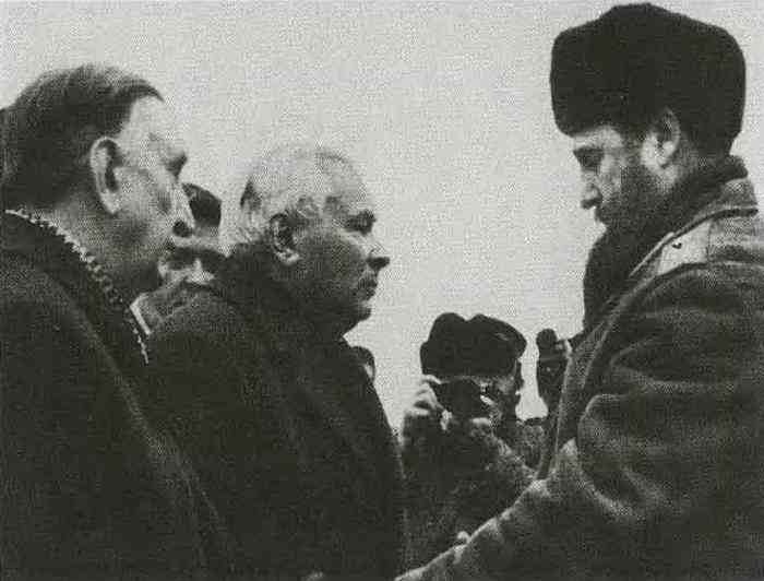 Иллюстрация к книге — Черненко [i_036.jpg]