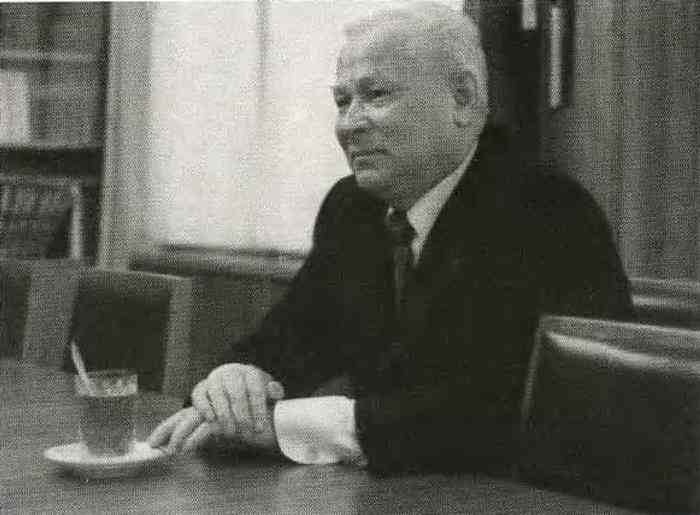 Иллюстрация к книге — Черненко [i_037.jpg]