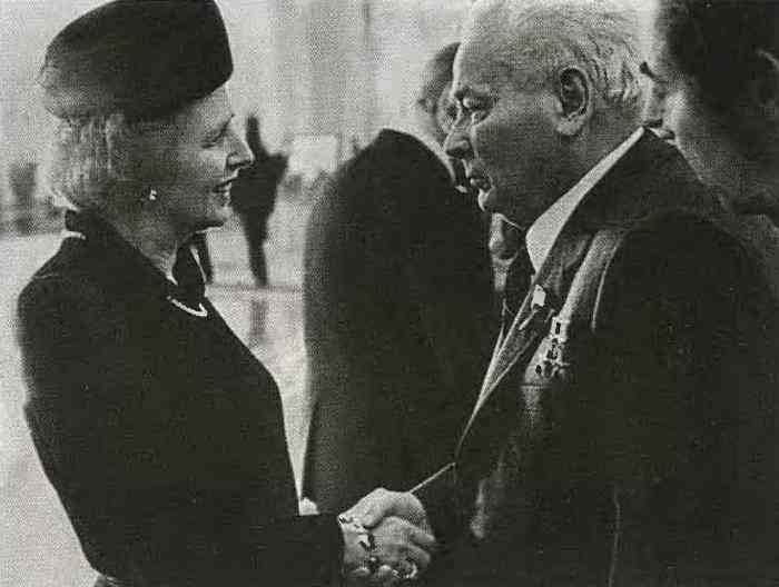 Иллюстрация к книге — Черненко [i_038.jpg]