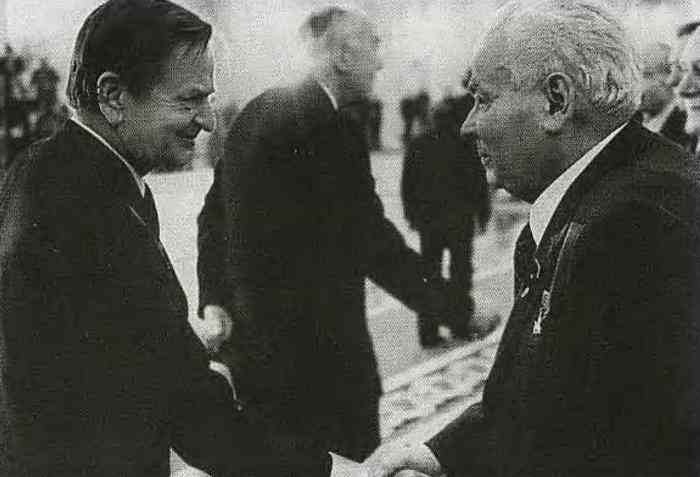 Иллюстрация к книге — Черненко [i_041.jpg]