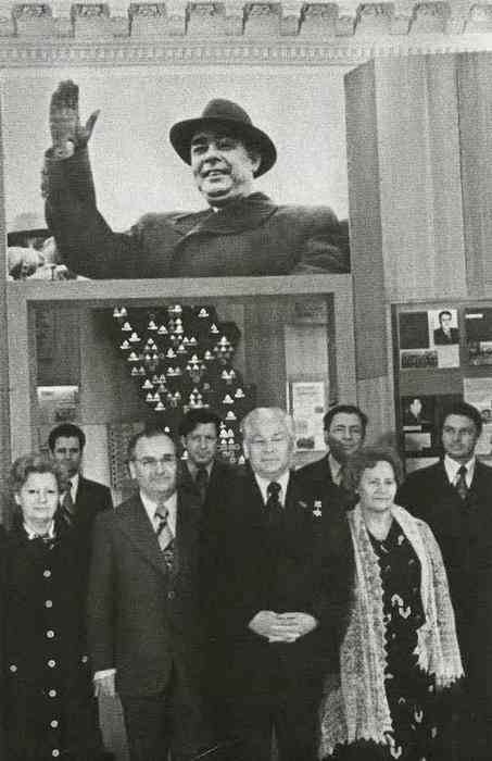 Иллюстрация к книге — Черненко [i_049.jpg]