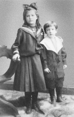 Иллюстрация к книге — Лариса Рейснер [i_008.jpg]