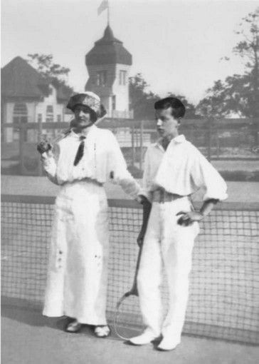 Иллюстрация к книге — Лариса Рейснер [i_013.jpg]