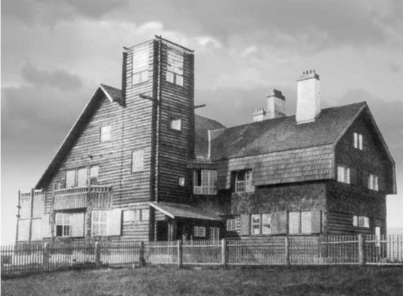 Иллюстрация к книге — Лариса Рейснер [i_018.jpg]