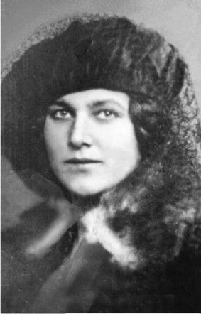 Иллюстрация к книге — Лариса Рейснер [i_057.jpg]