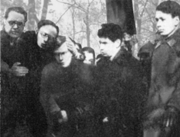 Иллюстрация к книге — Лариса Рейснер [i_061.jpg]