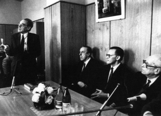 Иллюстрация к книге — Дмитрий Лихачев [i_055.jpg]