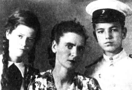 Иллюстрация к книге — Инна Гулая и Геннадий Шпаликов [i_004.jpg]