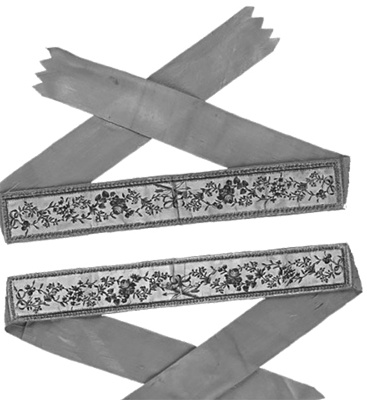 Иллюстрация к книге — Берегитесь, Боги жаждут! [i_109.jpg]