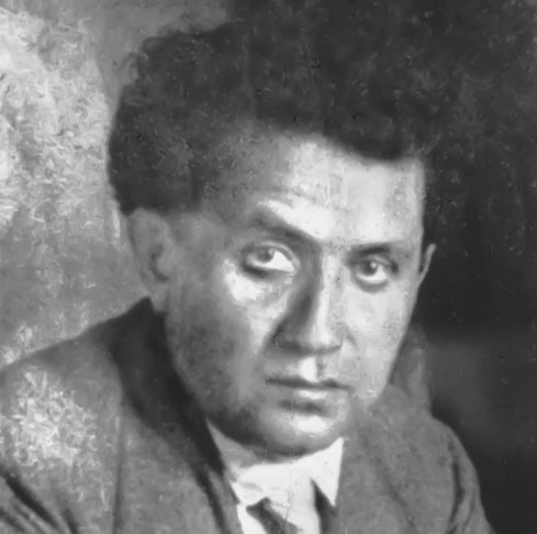 Иллюстрация к книге — Берегитесь, Боги жаждут! [i_280.jpg]