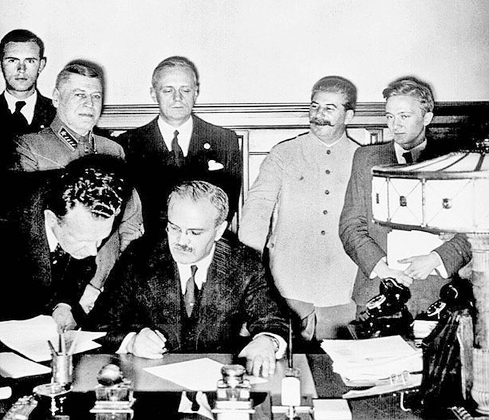 Иллюстрация к книге — Мой лучший друг товарищ Сталин [i_018.jpg]