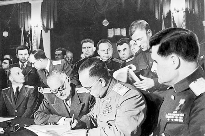 Иллюстрация к книге — Мой лучший друг товарищ Сталин [i_033.jpg]