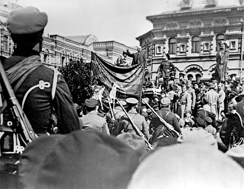 Иллюстрация к книге — Друг мой, враг мой... [i_027.jpg]