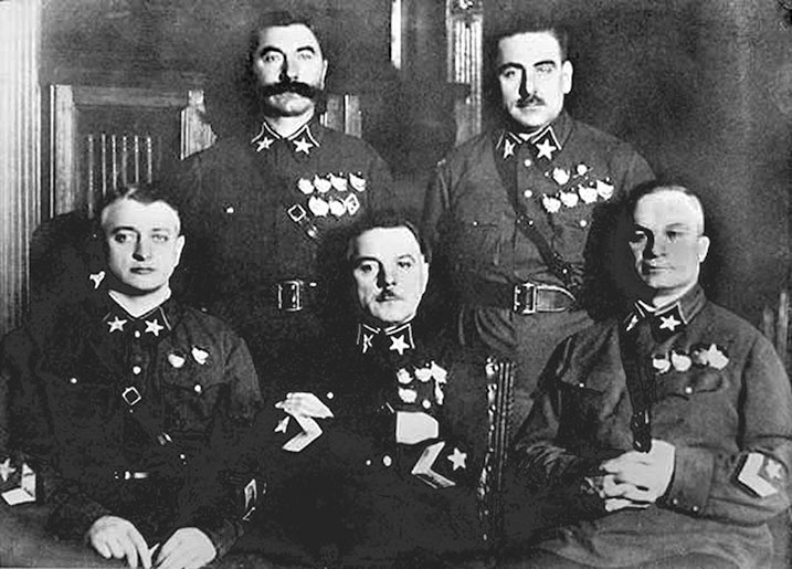 Иллюстрация к книге — Друг мой, враг мой... [i_057.jpg]