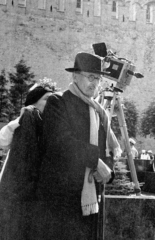 Иллюстрация к книге — Друг мой, враг мой... [i_071.jpg]