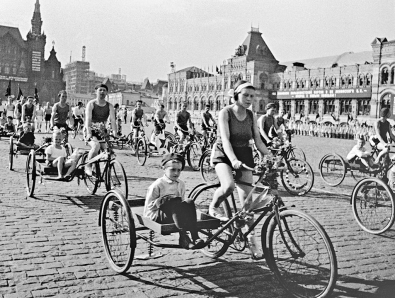 Иллюстрация к книге — Друг мой, враг мой... [i_076.jpg]