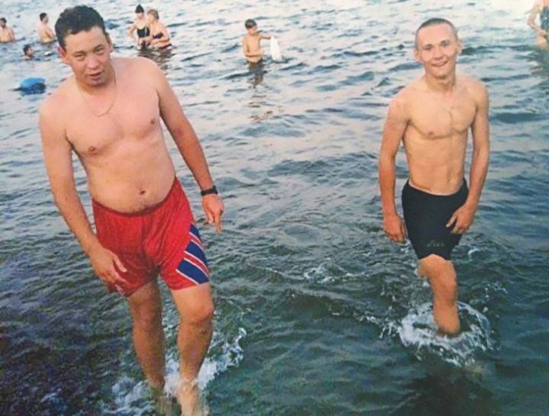 Иллюстрация к книге — Леонид Слуцкий. Тренер из соседнего двора [i_017.jpg]