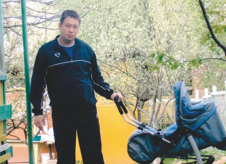 Иллюстрация к книге — Леонид Слуцкий. Тренер из соседнего двора [i_029.jpg]