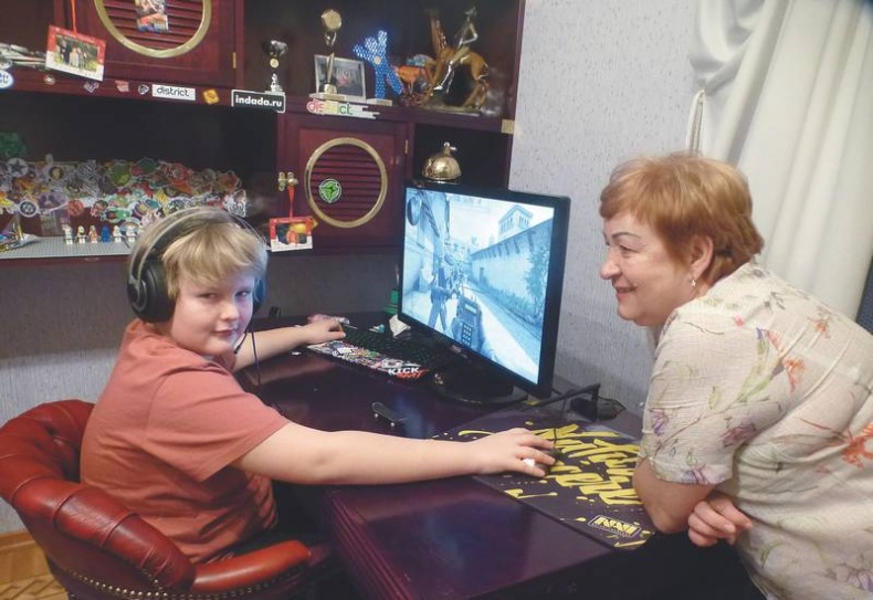 Иллюстрация к книге — Леонид Слуцкий. Тренер из соседнего двора [i_055.jpg]