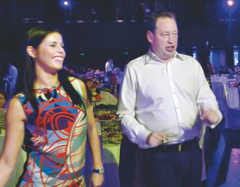 Иллюстрация к книге — Леонид Слуцкий. Тренер из соседнего двора [i_059.jpg]