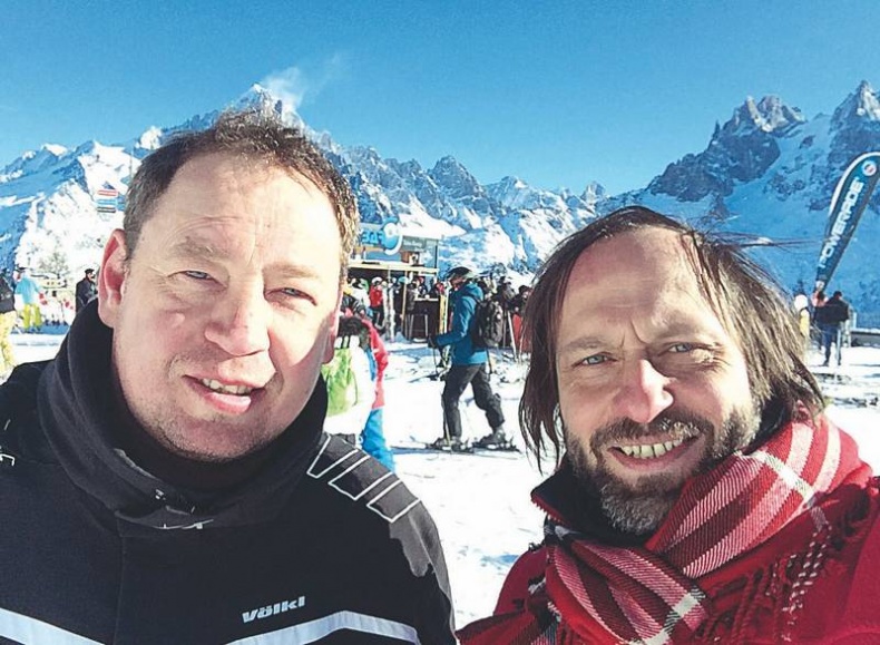 Иллюстрация к книге — Леонид Слуцкий. Тренер из соседнего двора [i_062.jpg]