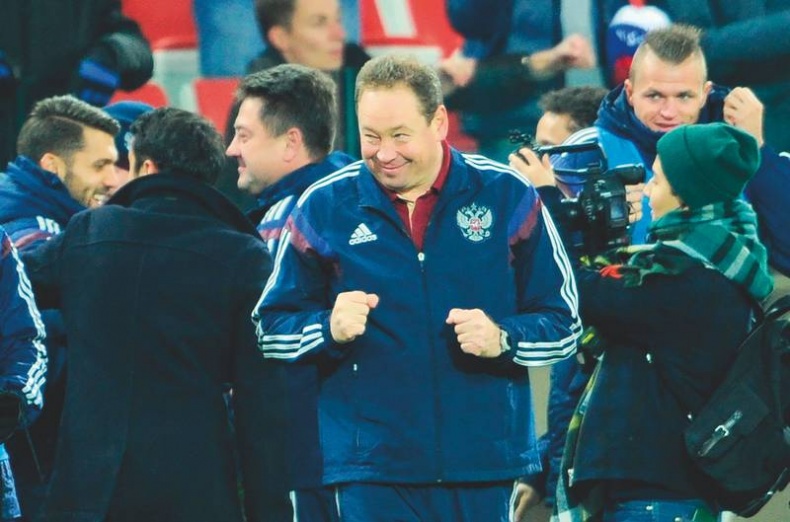 Иллюстрация к книге — Леонид Слуцкий. Тренер из соседнего двора [i_071.jpg]