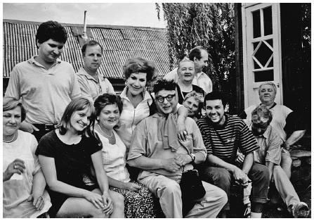 Иллюстрация к книге — Жизнь как КИНО, или Мой муж Авдотья Никитична [i_058.jpg]