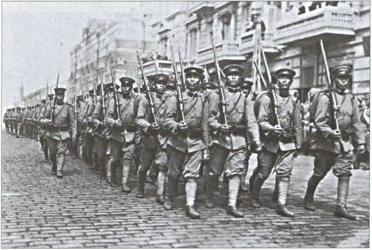 Иллюстрация к книге — &quot;Крестный отец&quot; Штирлица [i_005.jpg]