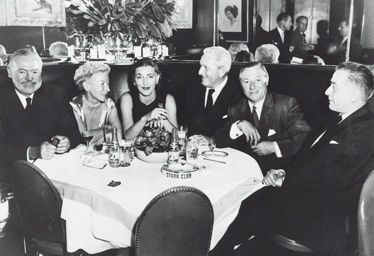 Иллюстрация к книге — Эрнест Хемингуэй. Обратная сторона праздника. Первая полная биография [i_002.jpg]