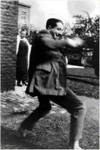 Иллюстрация к книге — Ориенталист. Тайны одной загадочной и исполненной опасностей жизни [i_011.jpg]