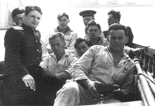 Иллюстрация к книге — С кортиком и стетоскопом [pic_22.jpg]