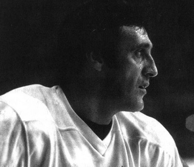 Иллюстрация к книге — Валерий Харламов. Легенда №17 [i_038.jpg]