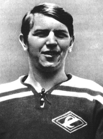 Иллюстрация к книге — Валерий Харламов. Легенда №17 [i_053.jpg]