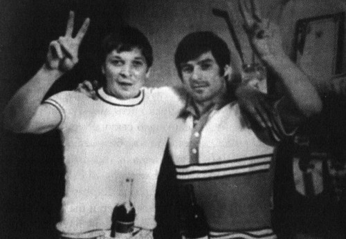 Иллюстрация к книге — Валерий Харламов. Легенда №17 [i_093.jpg]