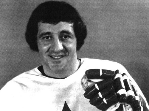 Иллюстрация к книге — Валерий Харламов. Легенда №17 [i_102.jpg]