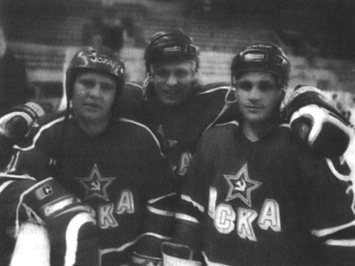 Иллюстрация к книге — Валерий Харламов. Легенда №17 [i_133.jpg]