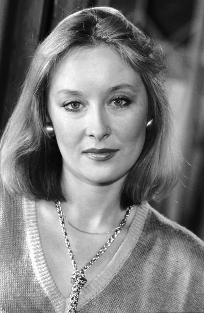 Иллюстрация к книге — Роковые женщины советского кино [_14.jpg]