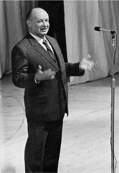 Иллюстрация к книге — Удивление перед жизнью. Воспоминания [i_019.jpg]