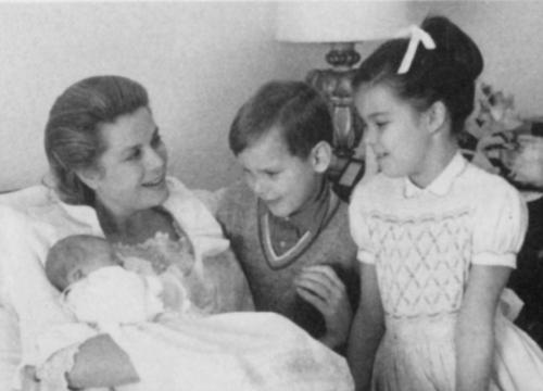 Иллюстрация к книге — Принцесса Монако [i_023.jpg]