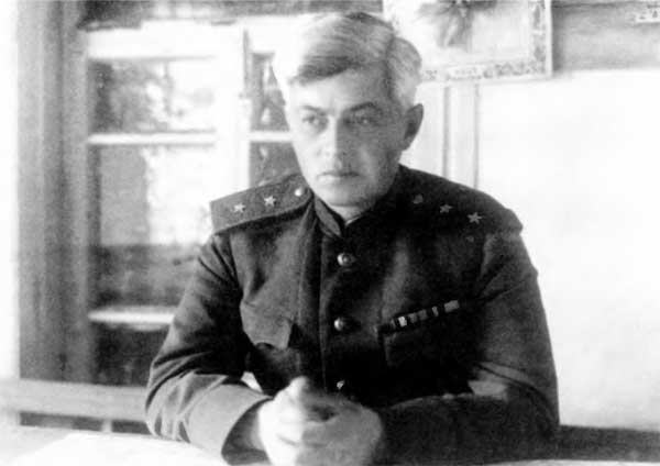 Иллюстрация к книге — Маршал Варенцов. Путь к вершинам славы и долгое забвение. 1901-1971 [n_13.jpg]