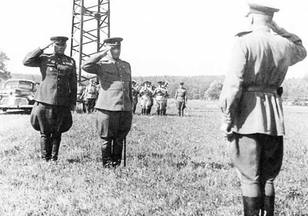 Иллюстрация к книге — Маршал Варенцов. Путь к вершинам славы и долгое забвение. 1901-1971 [n_21.jpg]